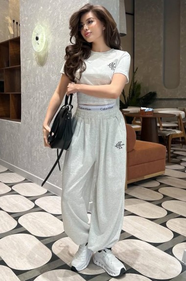 Костюм брюки и топ KBE-0304A570 Костюм брюки и топ KBE-0304A570