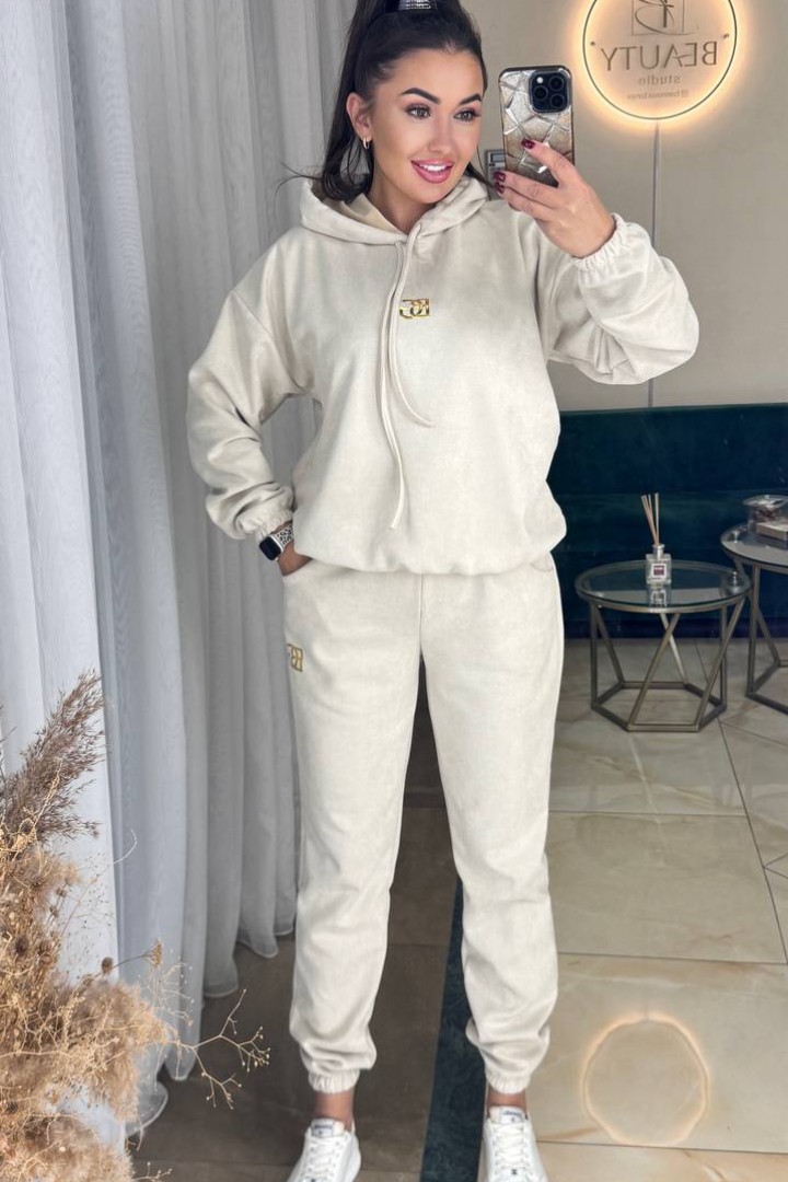 Замшевый костюм ADI-1133A600