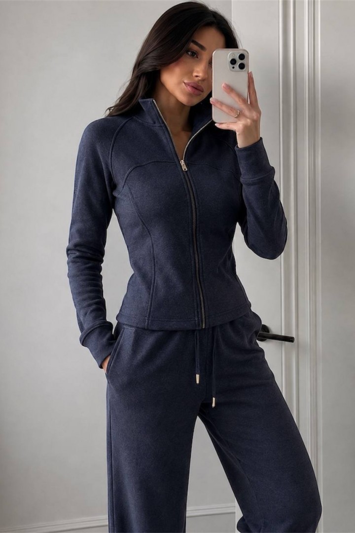 Прогулочный костюм BRA-375A850