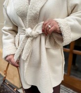 Женская короткая дубленка YM-8010A32