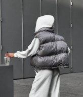 Стильная жилетка SAP-053A600