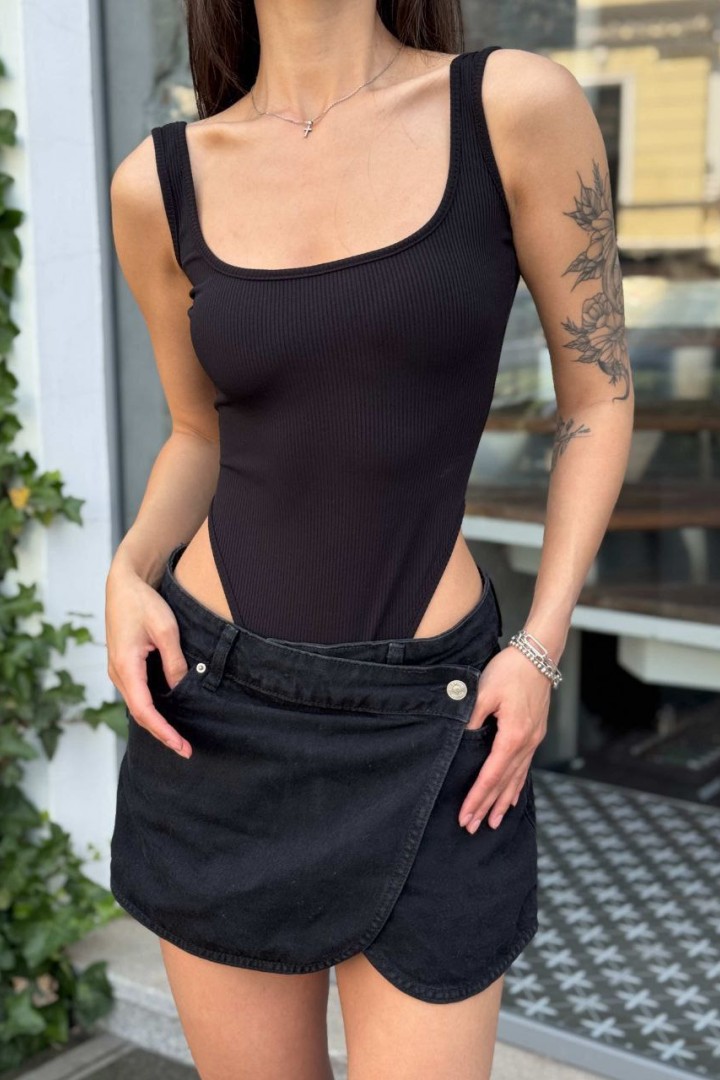 Боди без рукавов MIK-1588A230