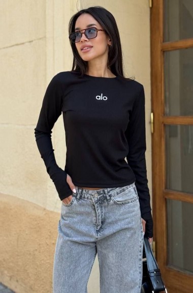 Лонгслив с вырезами для пальцев MIK-4237A200