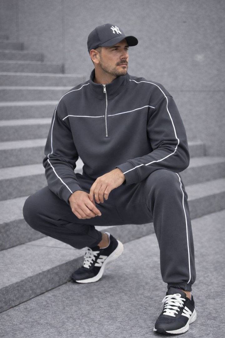 Прогулянковий костюм INT-0595A700