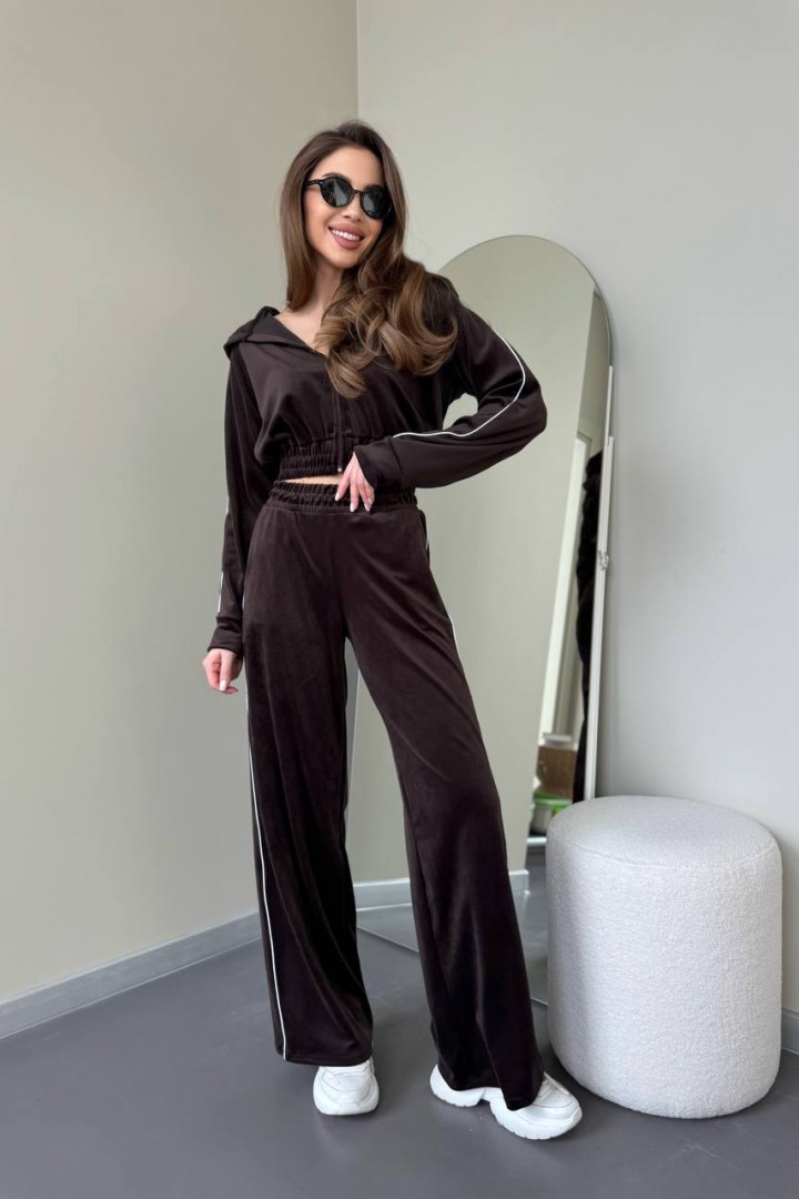 Спортивный велюровый костюм  AJO-470A640