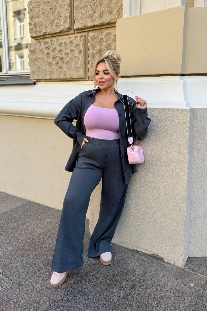 Вельветовый брючный костюм женский  AJO-1003A650