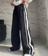 Спортивные брюки с лампасами DMP-A189A250