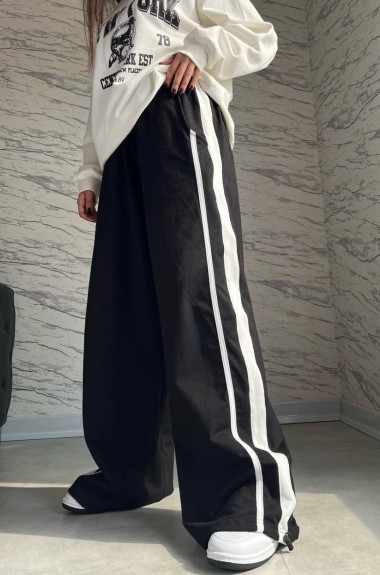 Спортивные брюки с лампасами DMP-A189A250