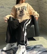 Спортивные брюки с лампасами DMP-A189A250