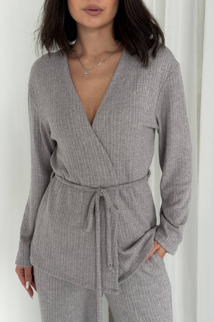 Элегантный костюм AVB-134A920