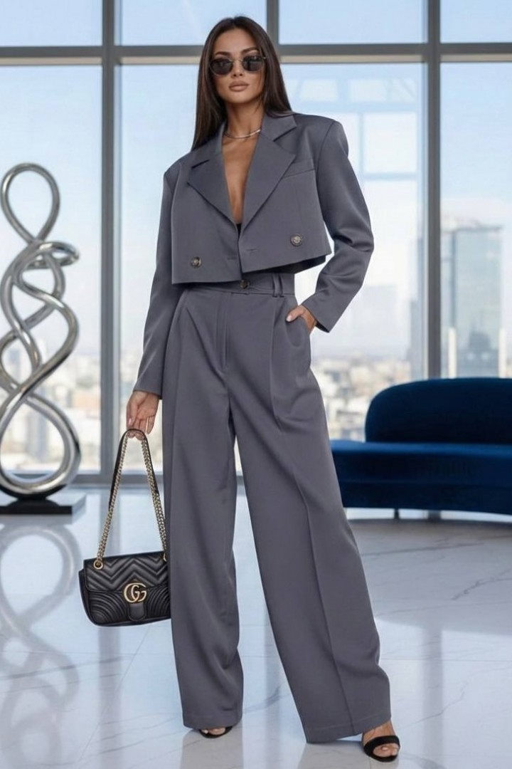 Укороченный пиджак и штаны-палаццо IO-729A700