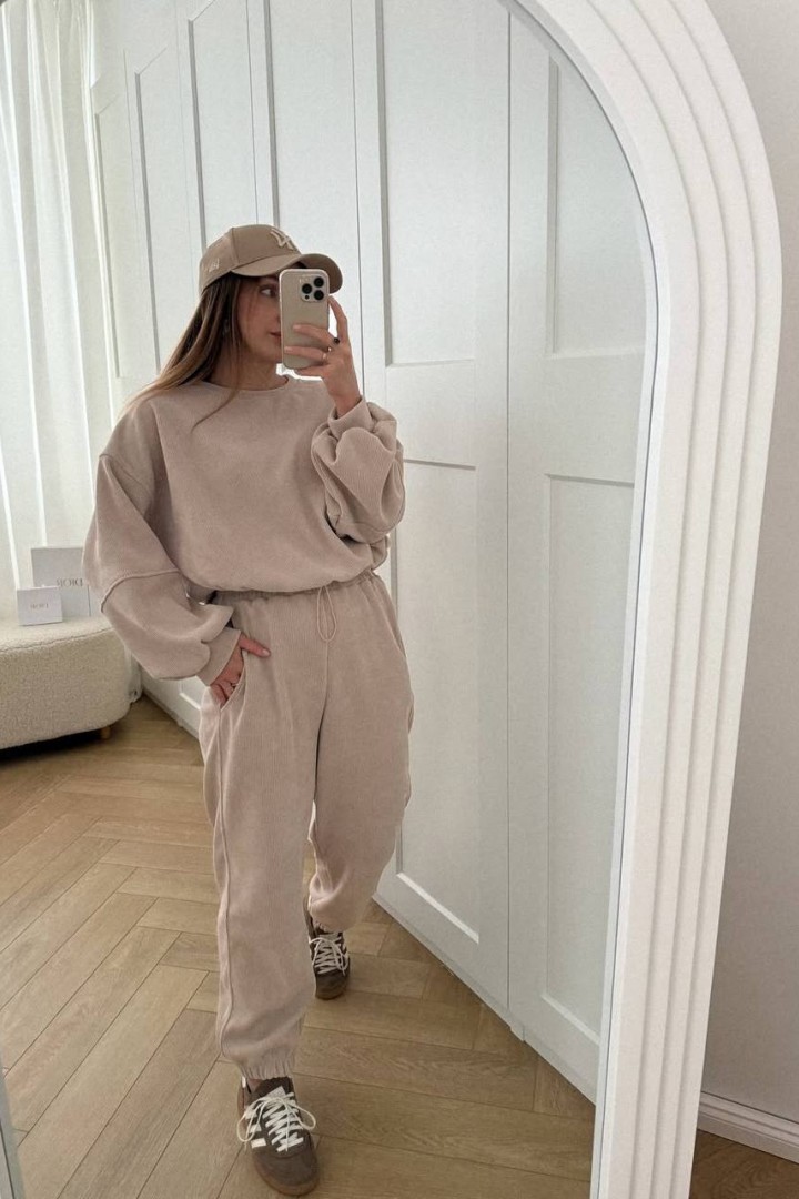 Комфортный женский костюм VOL-816A550