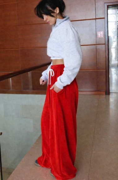 Стильні велюрові штани oversize RVA-436A420