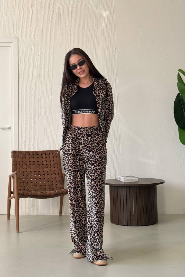 Велюровый костюм кофта, брюки и шорты DMP-A1700A900