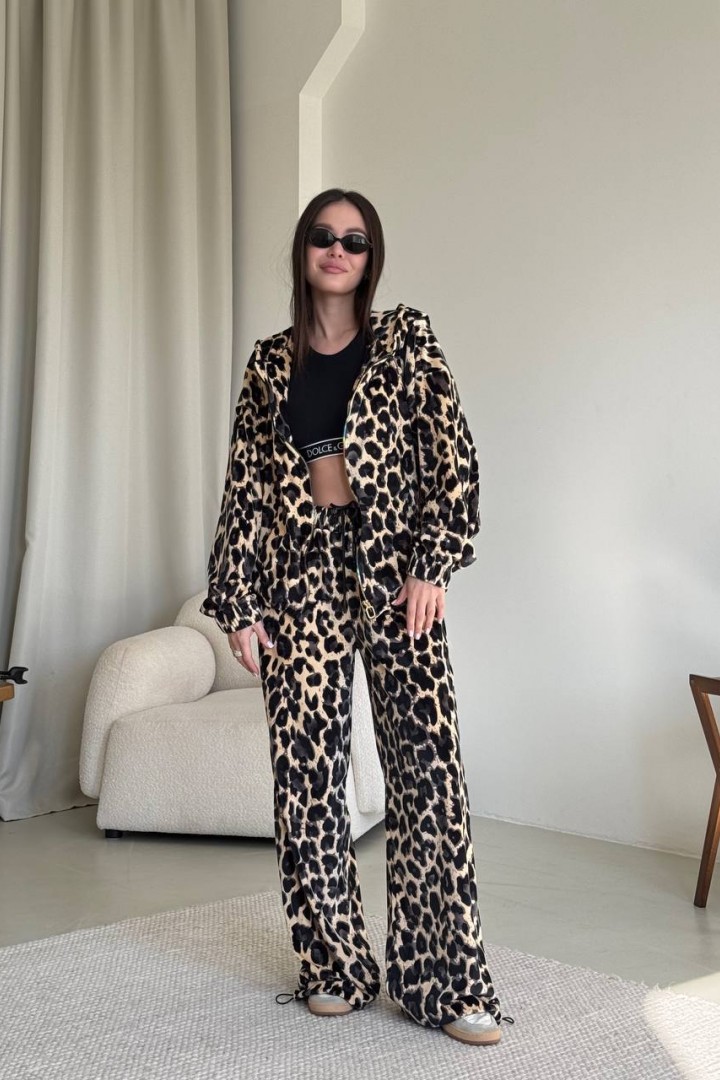 Велюровый костюм кофта, брюки и шорты DMP-A1700A900