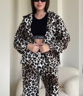 Велюровый костюм кофта, брюки и шорты DMP-A1700A900