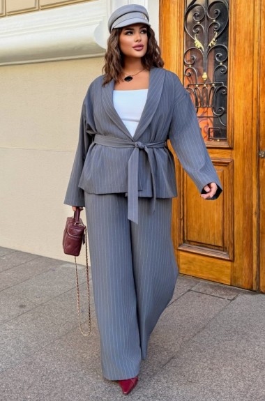 Брючный костюм в полоску NA-3852A940