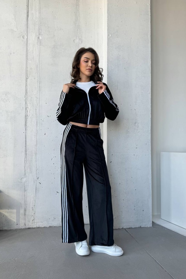 Велюровый костюм AVB-0271A650