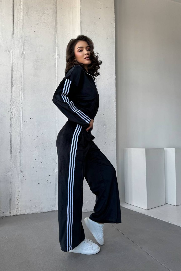 Велюровый костюм AVB-0271A650