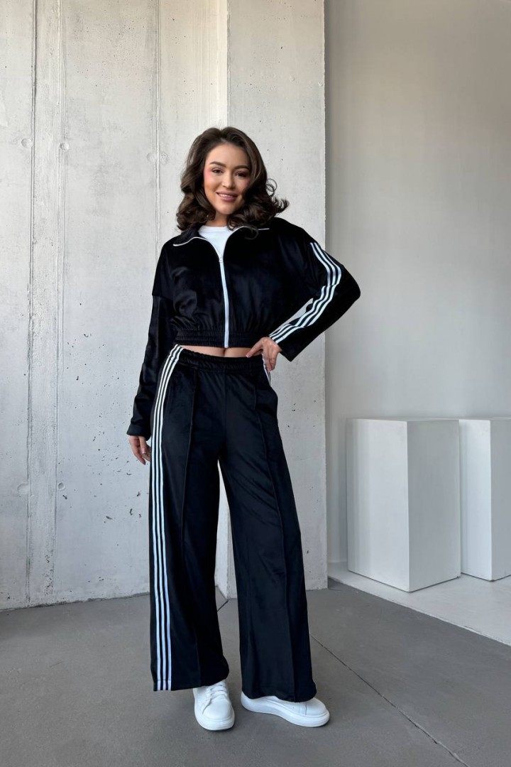 Велюровый костюм AVB-0271A650