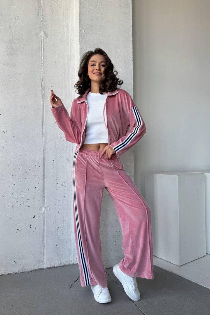 Велюровый костюм AVB-0271A650