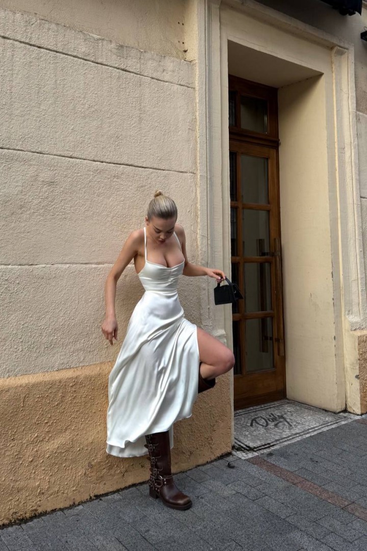 Платье с открытой спиной MPK-1341A520