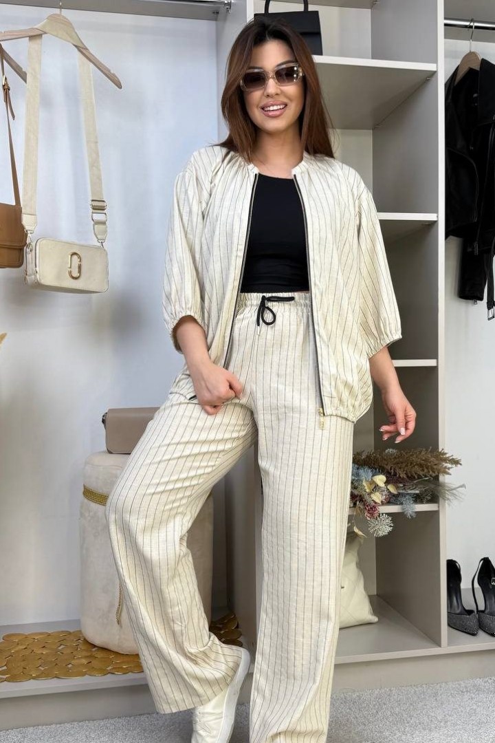 Стильний прогулянковий костюм ME-547A850