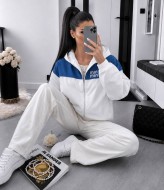 Ветровка из плащевки KIK-033A470
