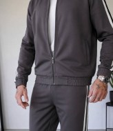 Чоловічий спортивний костюм LYR-0266A700