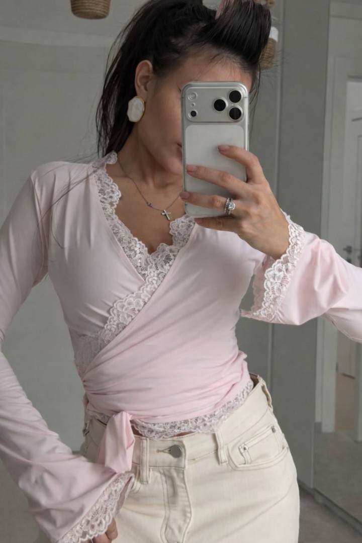 Блуза на запах з мереживом LOU-1341A550