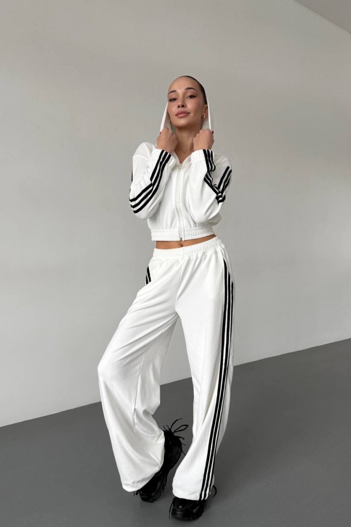 Спортивный костюм с лампасами DMP-R1923A550