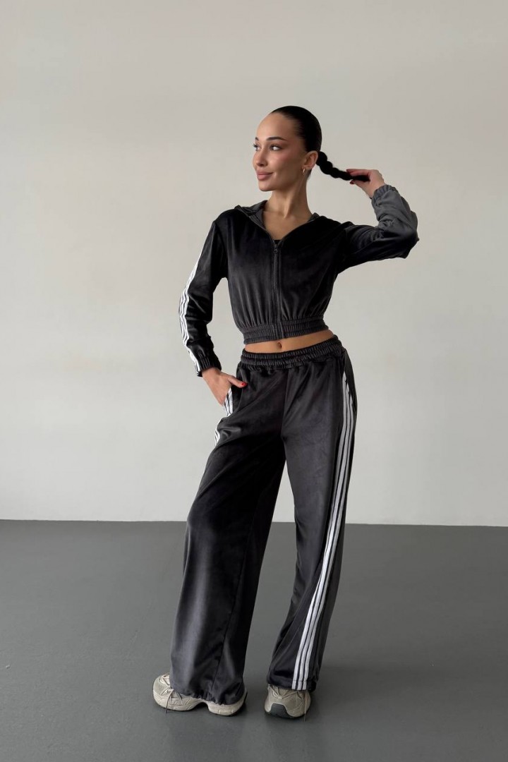 Спортивный костюм с лампасами DMP-R1923A550