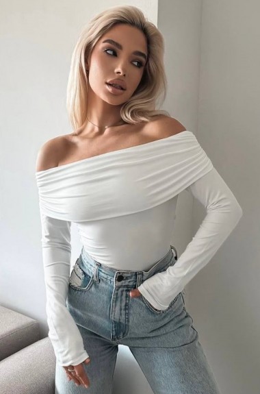 Топ с открытыми плечами и длинными рукавами DMP-R1876A270 Топ с открытыми плечами и длинными рукавами DMP-R1876A270