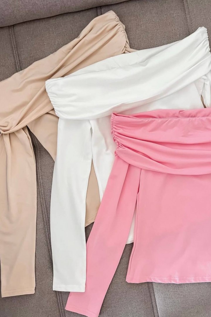 Топ с открытыми плечами и длинными рукавами  DMP-R1876A270