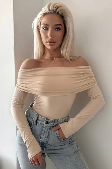 Топ с открытыми плечами и длинными рукавами DMP-R1876A270 Топ с открытыми плечами и длинными рукавами DMP-R1876A270