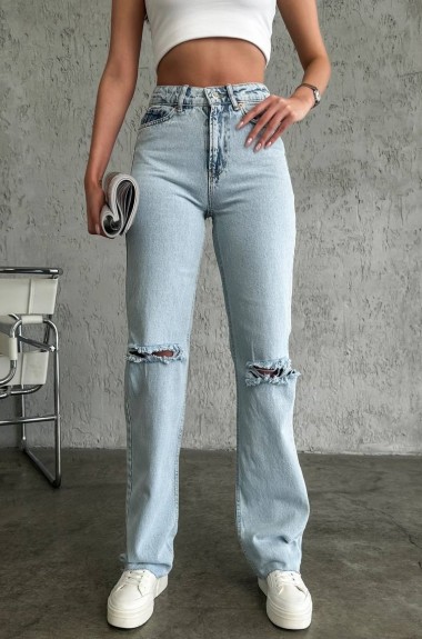 Джинсы с разрезами WOW-7626A19 Джинсы с разрезами WOW-7626A19