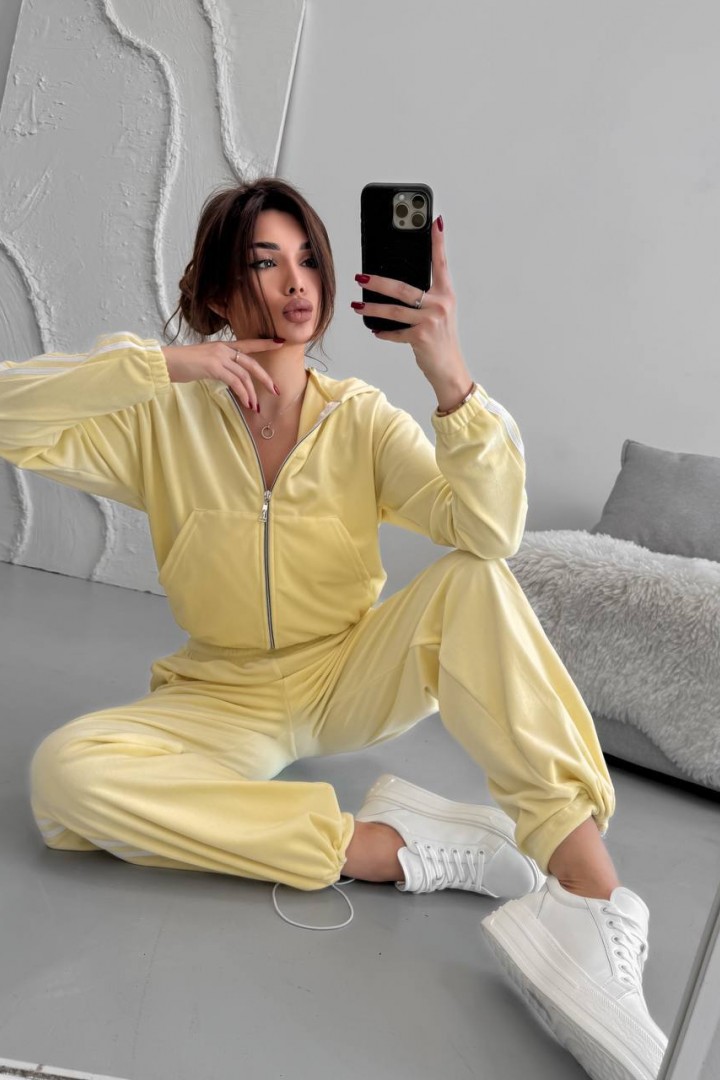 Велюровый костюм VM-10535A600