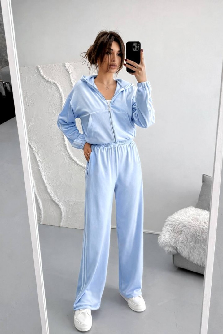 Велюровый костюм VM-10535A600