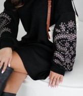 Платье с вышивкой на рукавах  KA-7560A800