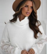 Платье с вышивкой на рукавах  KA-7560A800