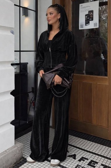 Молодежный женский костюм VOL-738A650