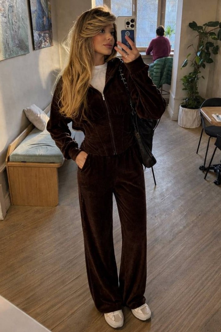 Молодіжний велюровий костюм VOL-738A650