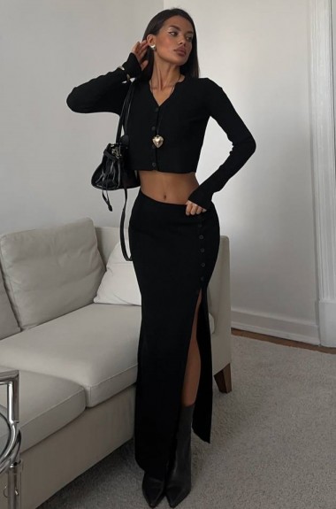 Костюм с длинной юбкой VOL-656A500