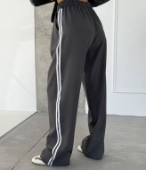 Повседневный брючный костюм UNO-018A800