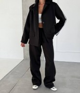 Повседневный брючный костюм UNO-018A800