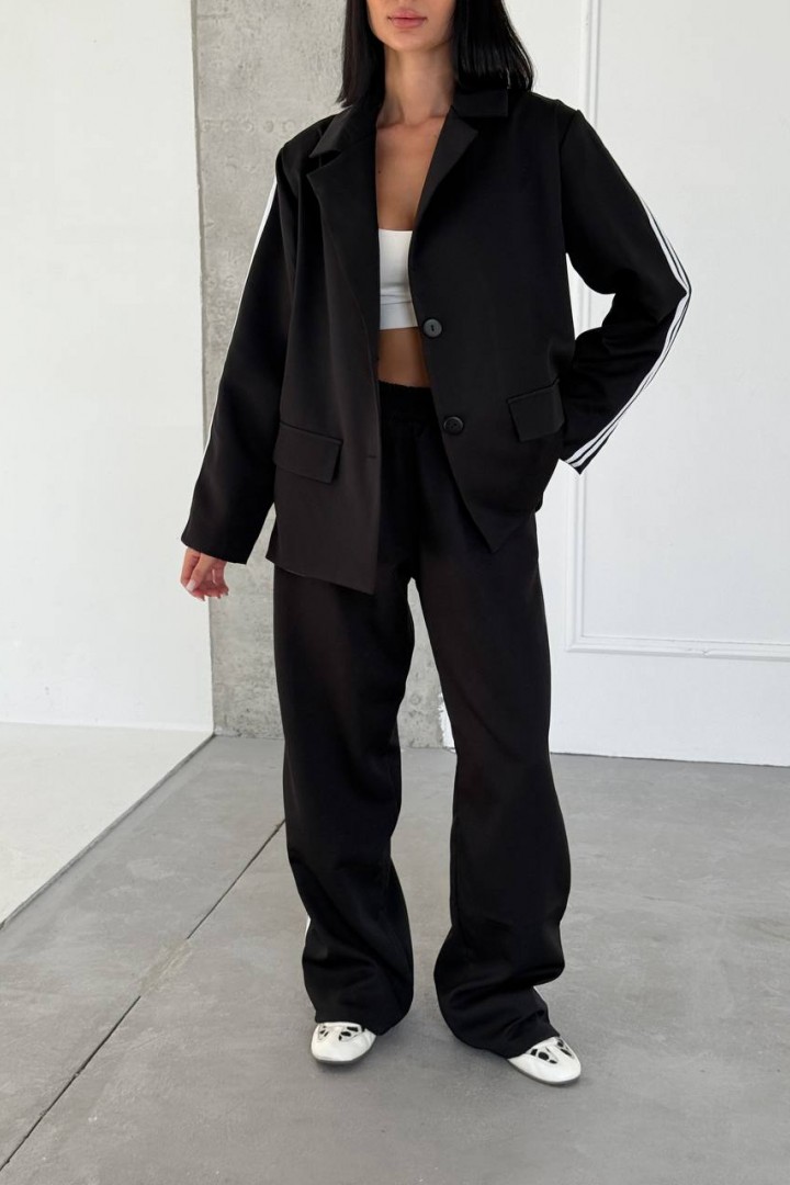 Повседневный брючный костюм UNO-018A800