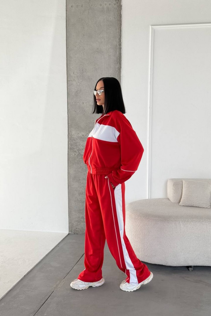 Стильний спортивний костюм UNO-027A650