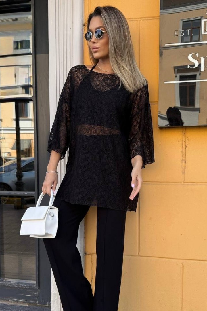 Футболка оверсайз з гепюру UNO-054A390