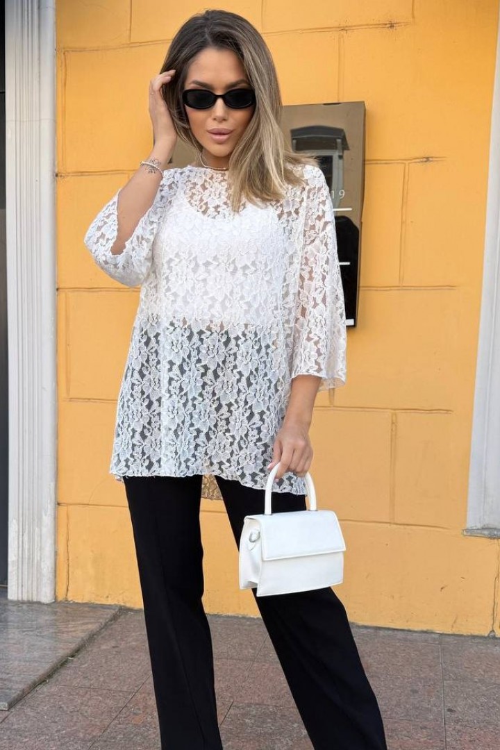 Футболка оверсайз з гепюру UNO-054A390