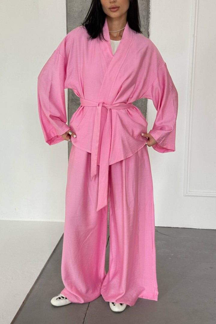 Утонченный свободный костюм UNO-064A850